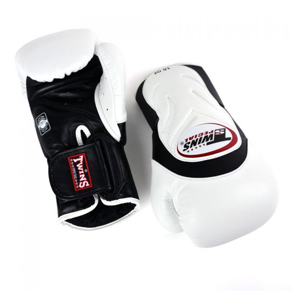 Twins deluxe hot sale sparring gloves